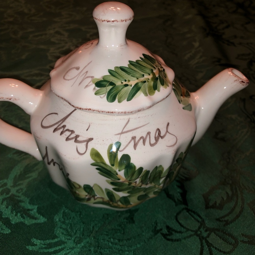 Christmas Tea Ceramic Pot from Linen n Things